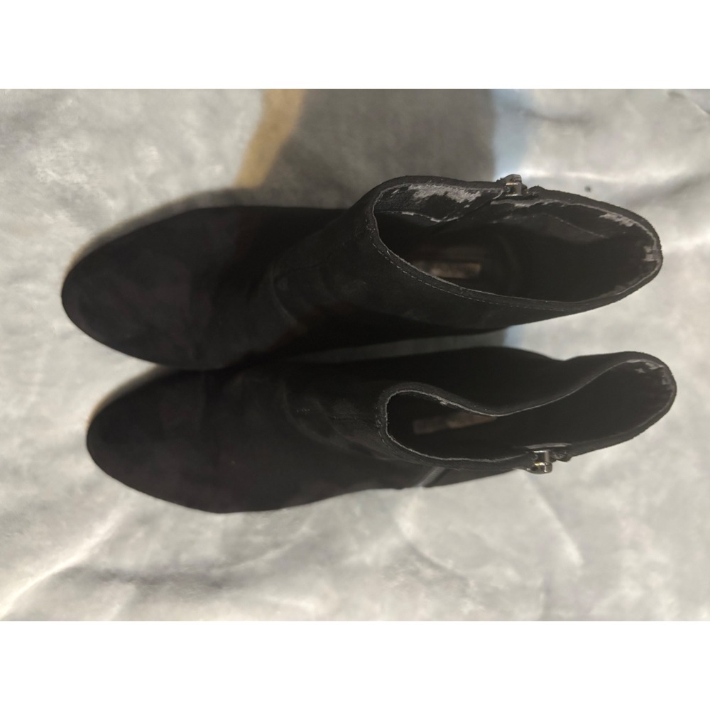BCBGeneration Black Faux Suede Block Heel Ankle Booties Size 8.5 M